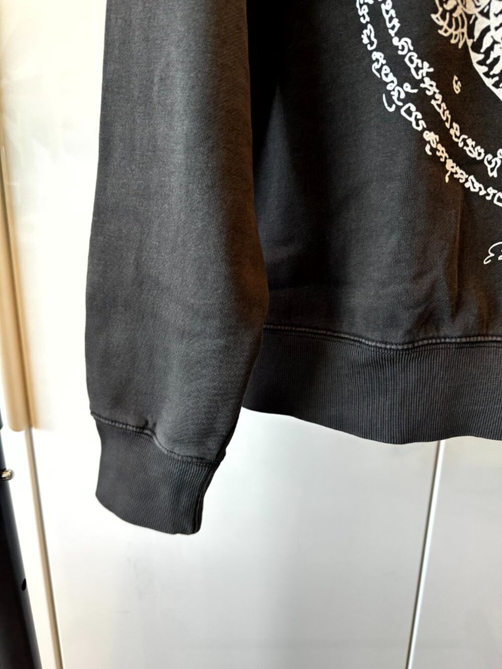 NWT - Eden Ashram - Sak Yant Suea Koo (Twin Tigers) Premium Sweatshirt - Small - Picture 7 of 10